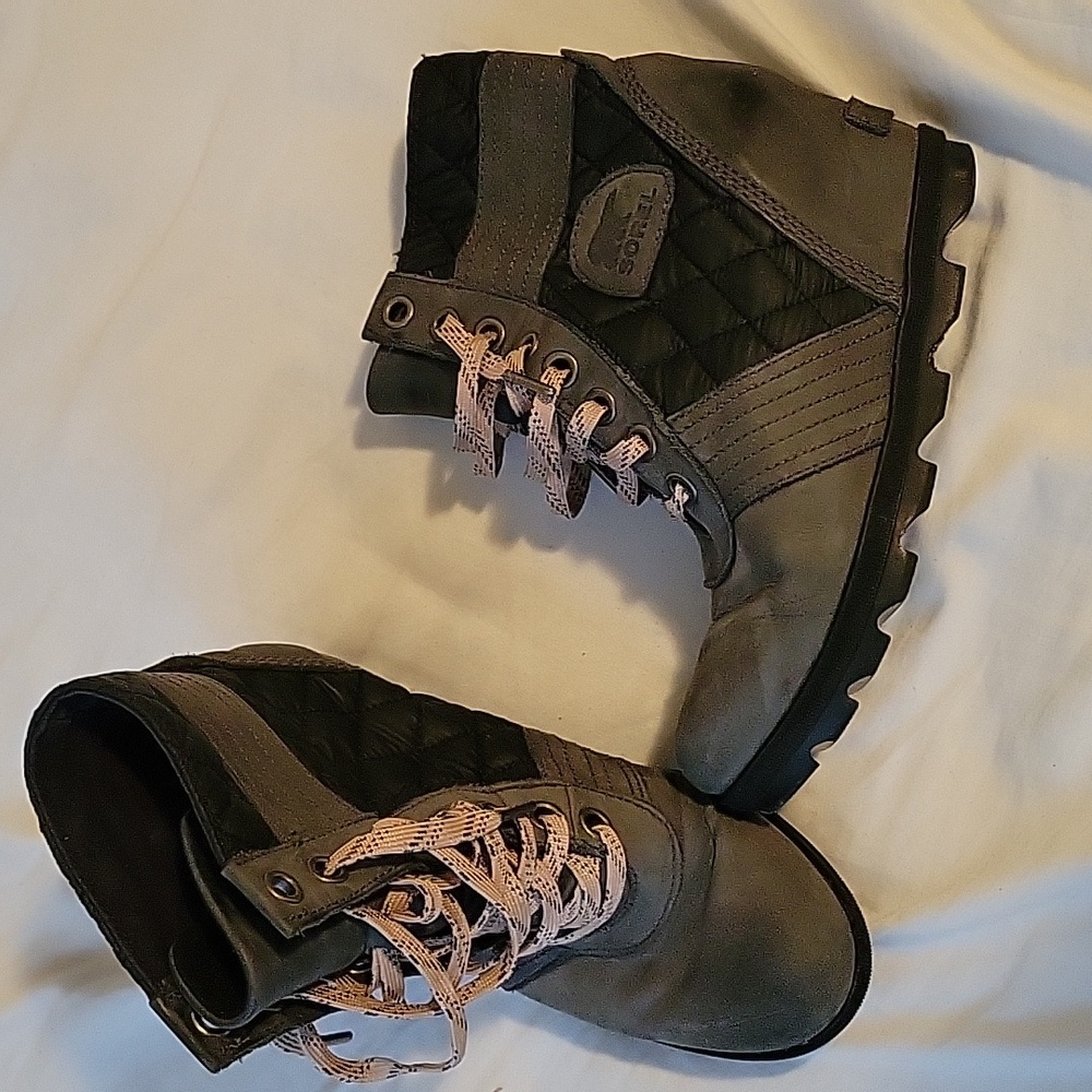 Sorel Joan of Arc Lexi Wedge Boots 8